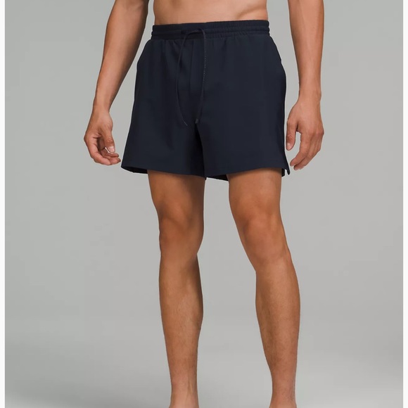 Pool Short Mens, 5”/7” - Picture 2 of 3
